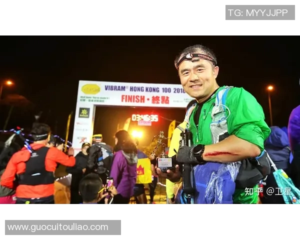 足球明星展现人性光辉的善意行为与感人故事分享